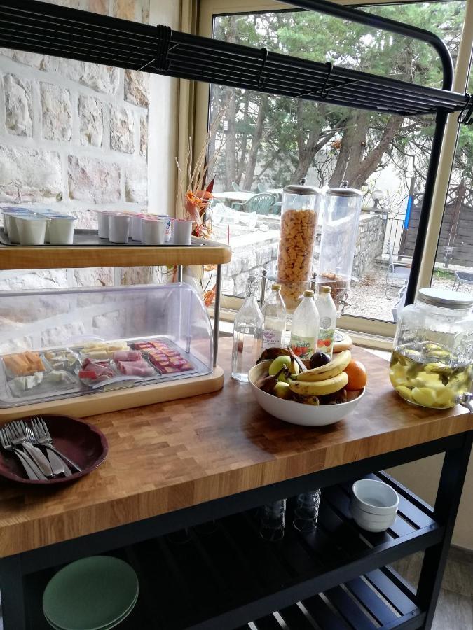 Logis Hotel & Restaurant Le Carnot Die Zewnętrze zdjęcie