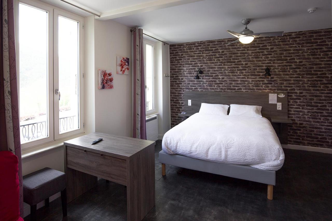 Logis Hotel & Restaurant Le Carnot Die Zewnętrze zdjęcie