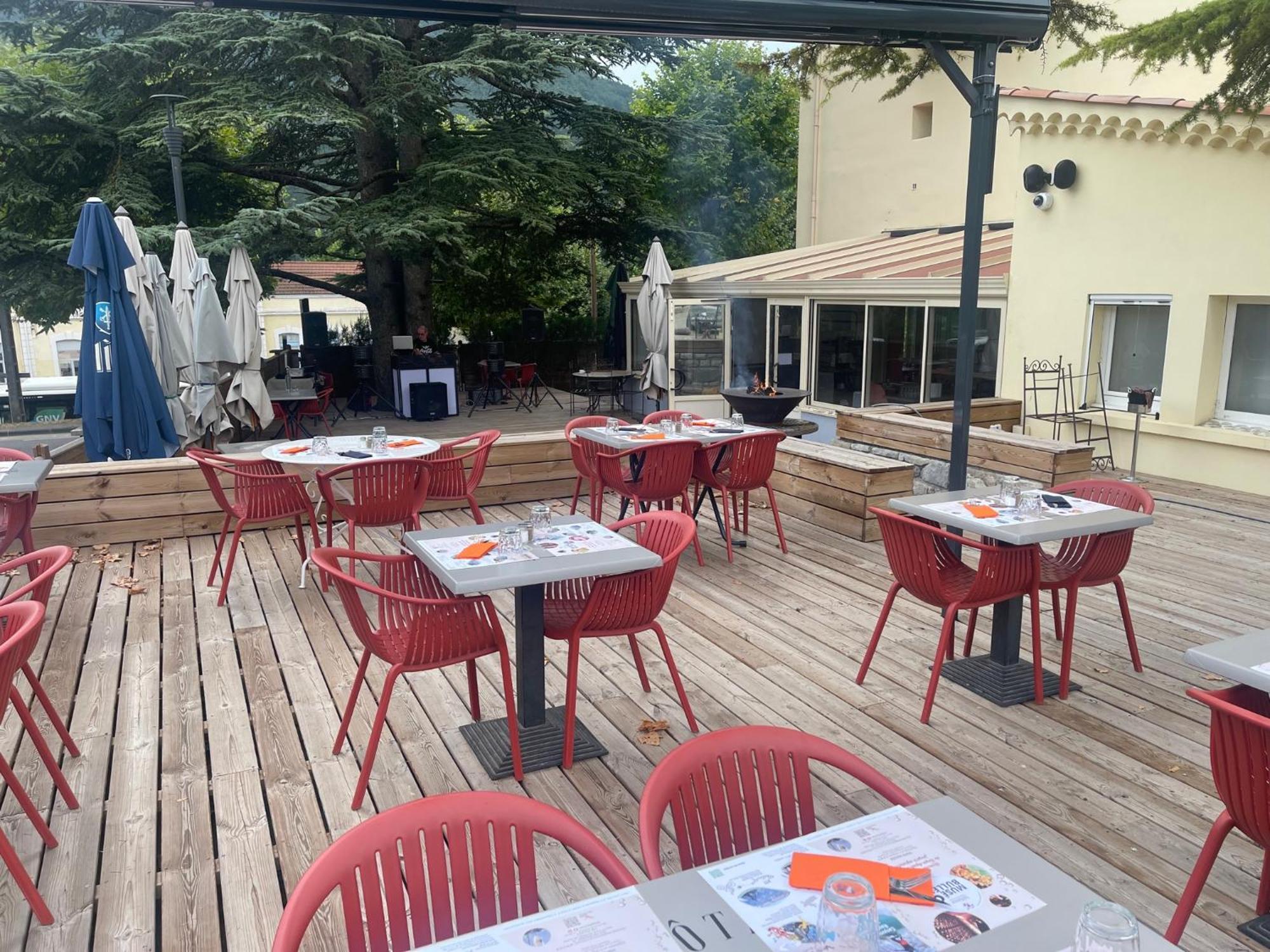Logis Hotel & Restaurant Le Carnot Die Zewnętrze zdjęcie